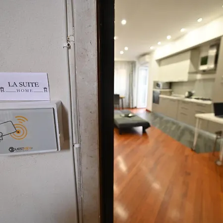 Apartment La